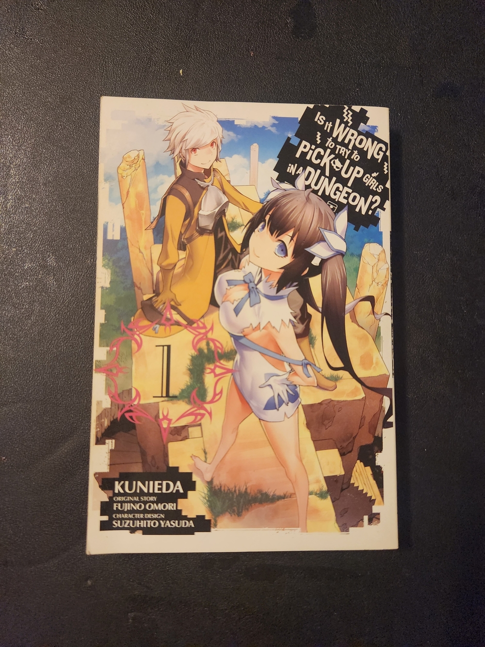 Is It Wrong To Try To Pick Up Girls In A Dungeon? Vol 1 Manga